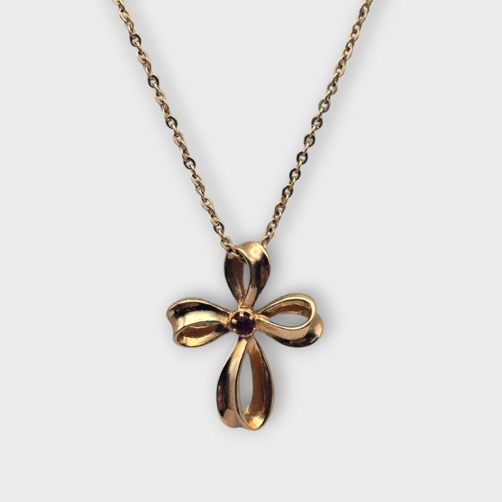 Avon Gold Tone Cross Pendant Necklace Pink Stone Vintage Feminine Gift Classic